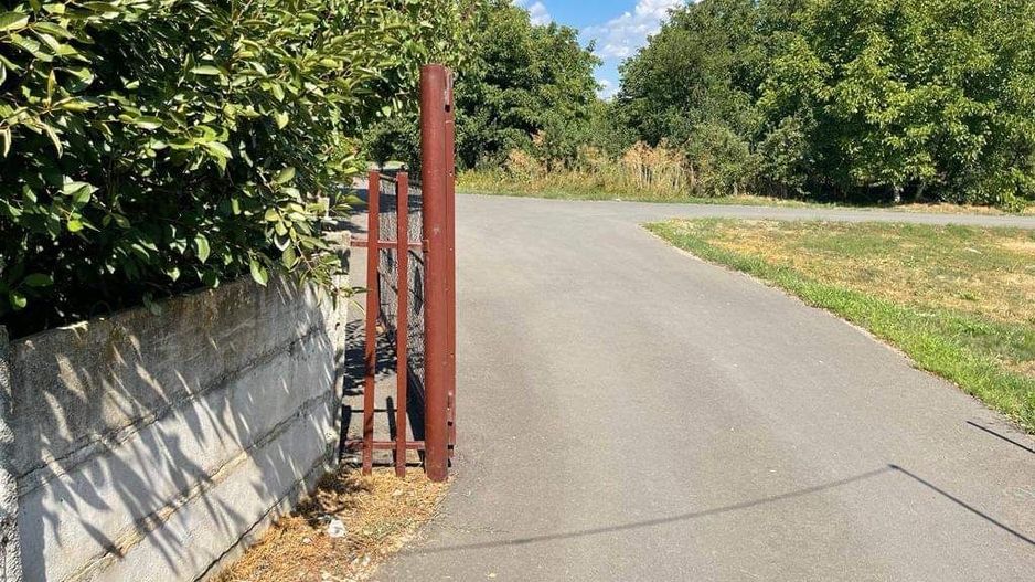 Lot teren 80000 mp Otopeni Sud Est dezvoltare sau lotizare - Poză 1