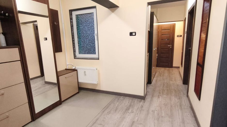 Apartament 3 camere de vanzare, Lacul Tei - Poză 3