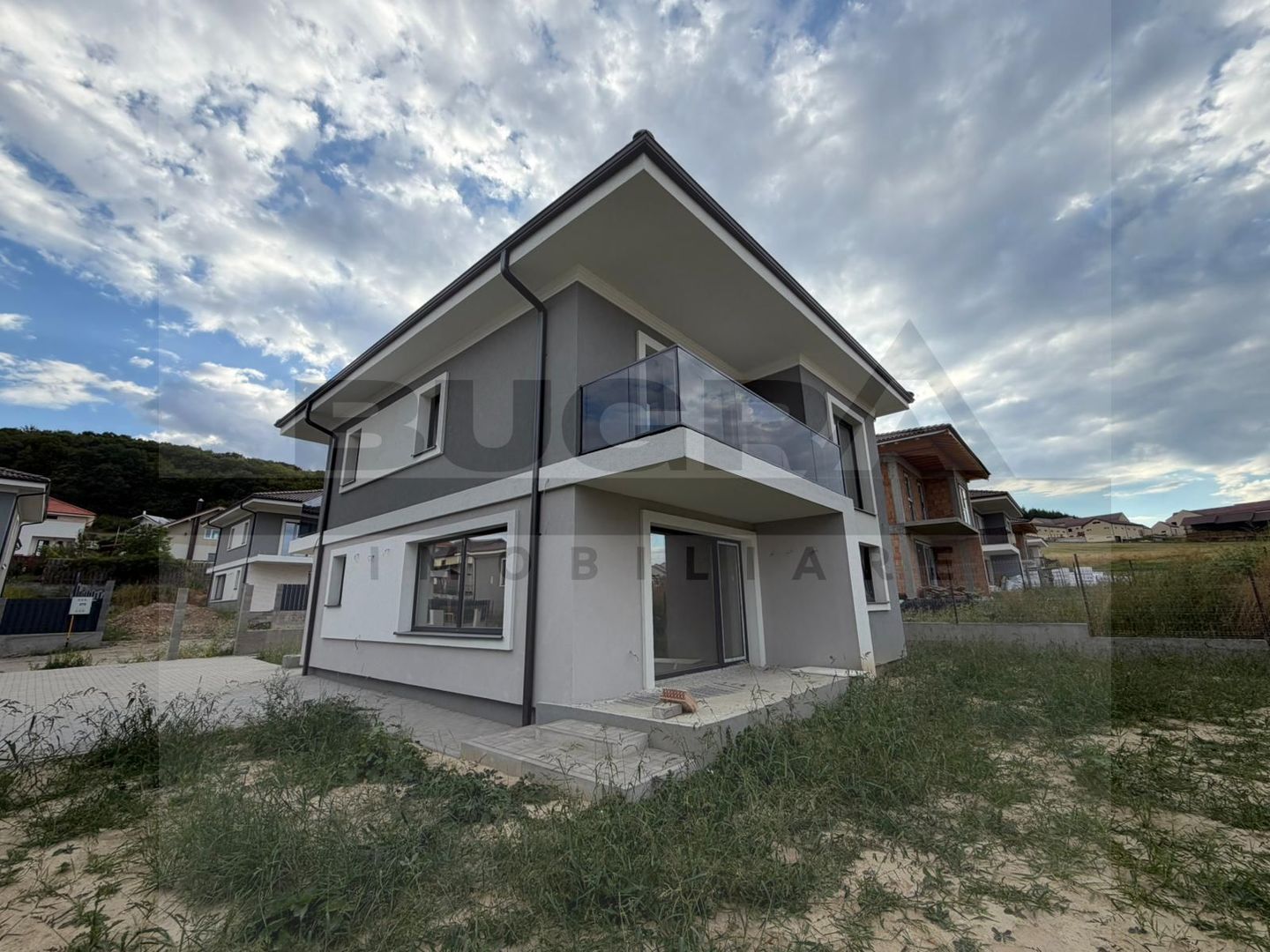 Casa individuala moderna de 120mp, teren 500mp, zona Chinteni - Poză 3