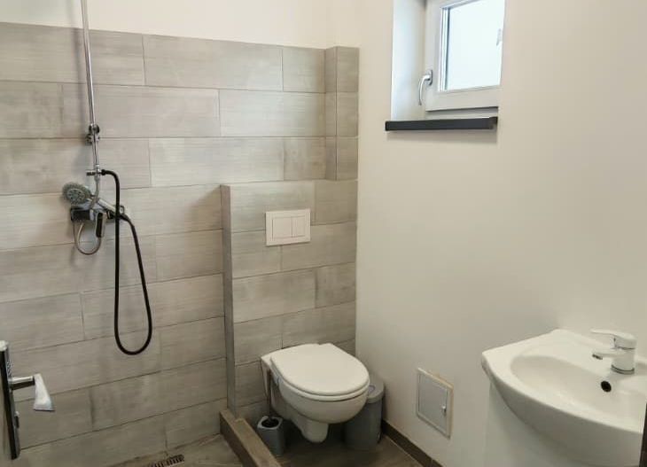 Casa 4 camere, cartier Izvor, oras Brasov - Poză 11