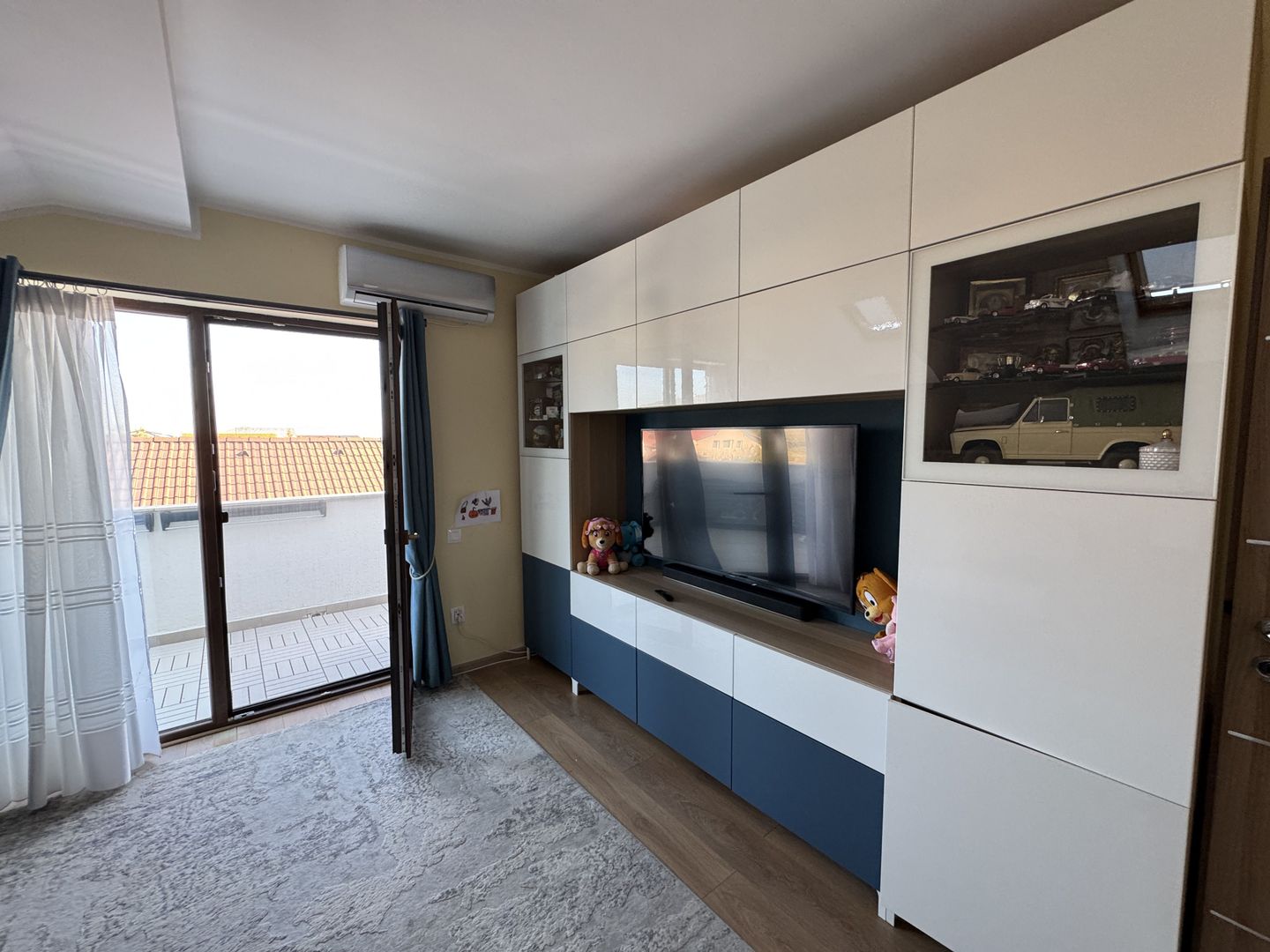 Apartament cu 2 camere in Sanpetru - Poză 2