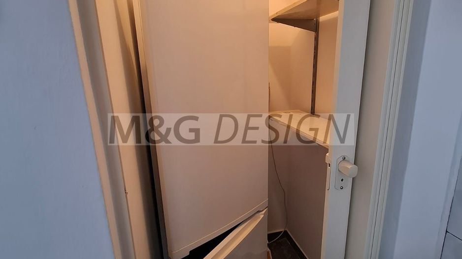 Medicina, etaj 3, CENTRALA, renovat recent - Poză 21