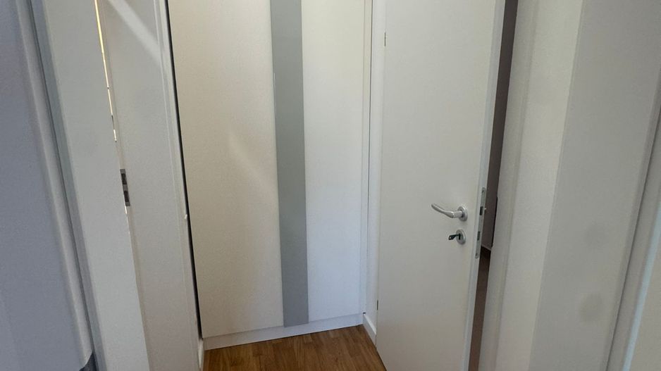Apartament 2 camere de inchiriat Aviatiei Bloc Nou parcare centrala - Poză 8