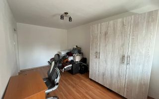 Garsonieră în zona Centrală – mobilată și utilată - Poză 3