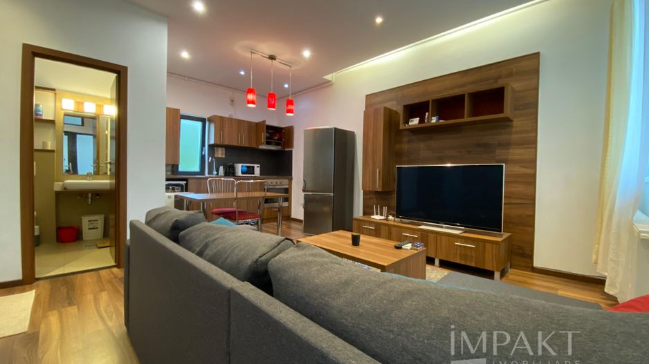 Apartament de inchiriat cu 2 camere, zona Centrala! - Poză 1