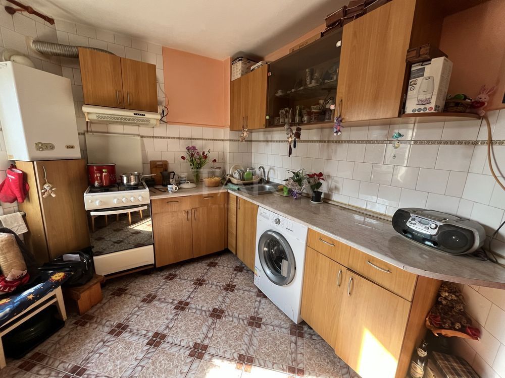 Vanzare apartament  zona FSEGA - Poză 3