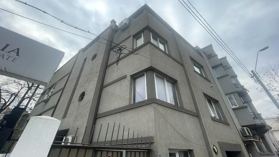 Vila ultracentrala de inchiriat - Poză 2