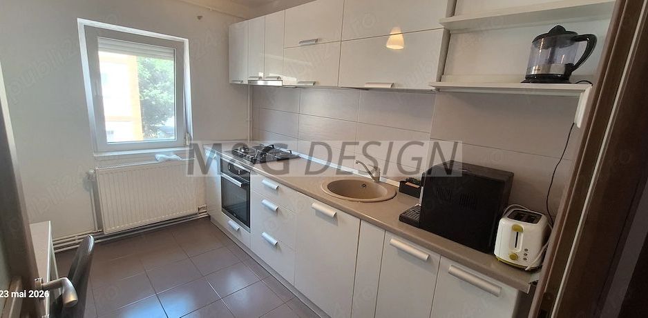 Apartament  3 camere zona Kiriac - Poză 2