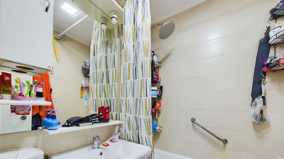 Apartament 3 camere luminos și renovat în zona Apusului - Poză 17