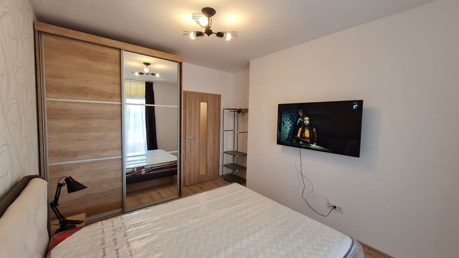 Lux la 5 minute de Iulius Town - Poză 5