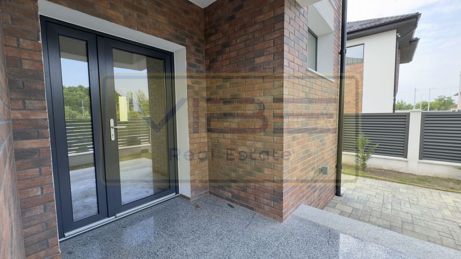 Casa individuala PREMIUM D+P+E 419mp teren, Miroslava - Poză 4