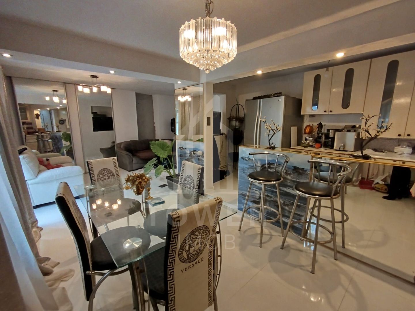 Casa de vanzare cu spatiu comercial la parter - Poză 7