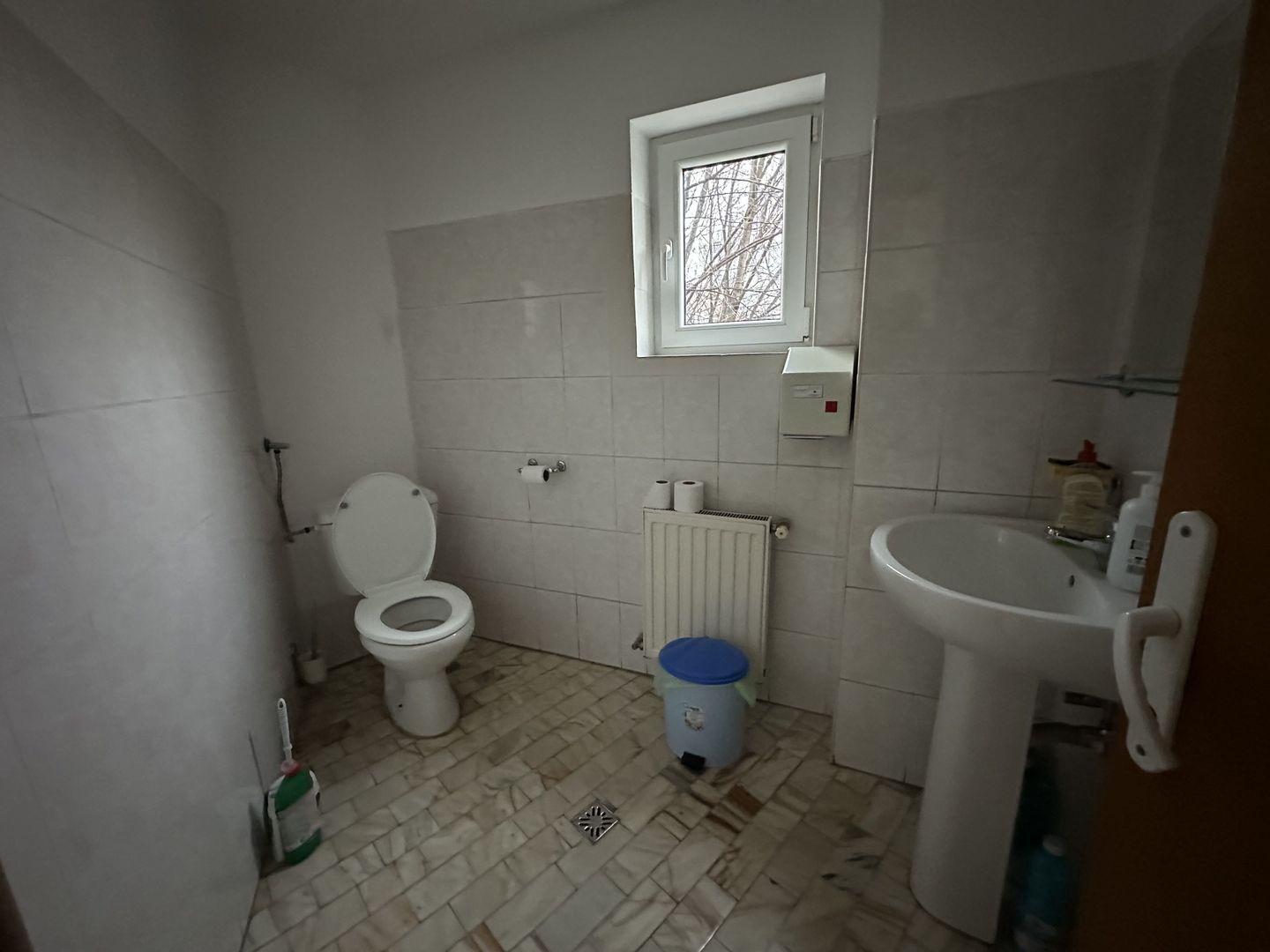 VATRA LUMINOASA -Agricultori | Cladire 1900mp din 2001 | Teren 1030mp - Poză 24