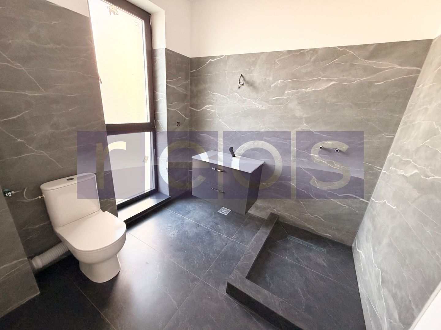 VILA INDIVIDUALA P+1+M | 284 MP UTILI | 5 DORMITOARE | ZONA BUCURESTII NOI - Poză 22