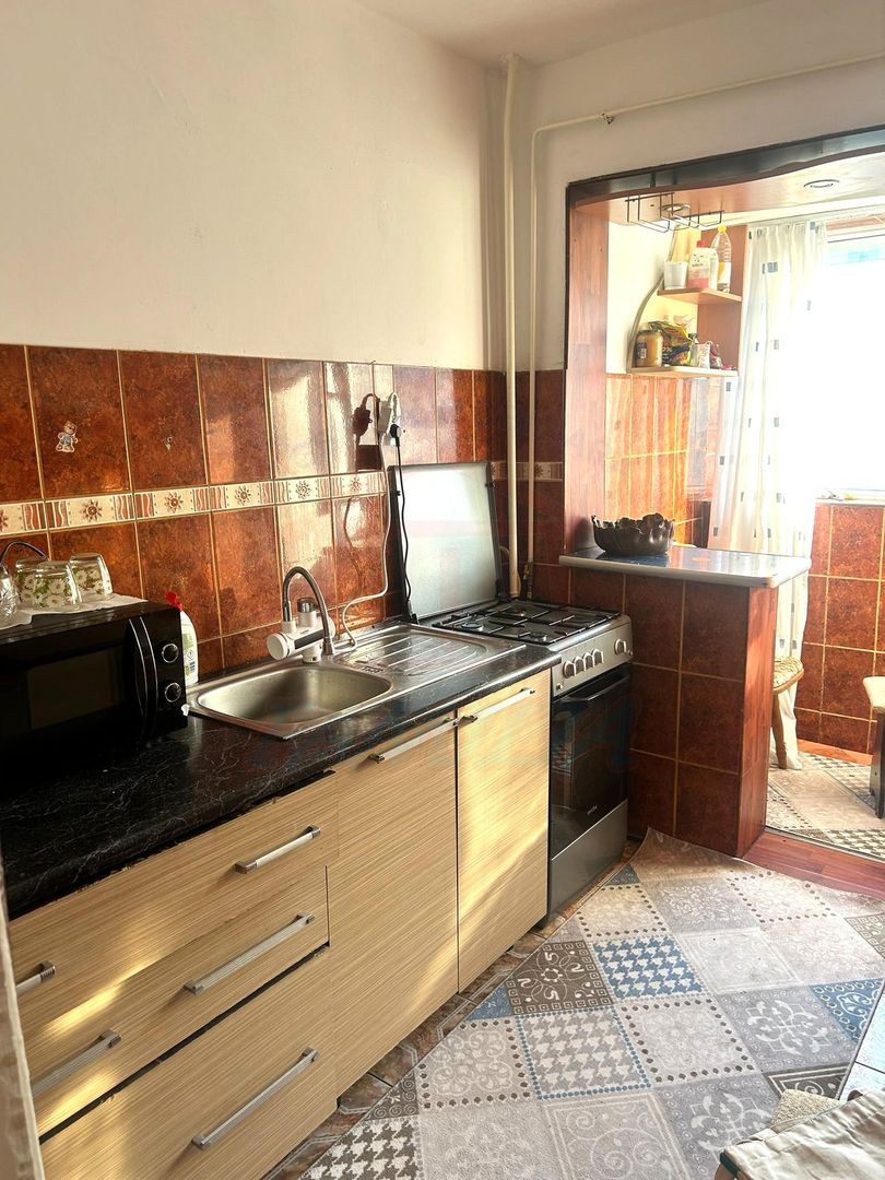 Apartament cu 1 cameră decomandat, etaj 8/11, Micro 20 – de închiriat - Poză 4