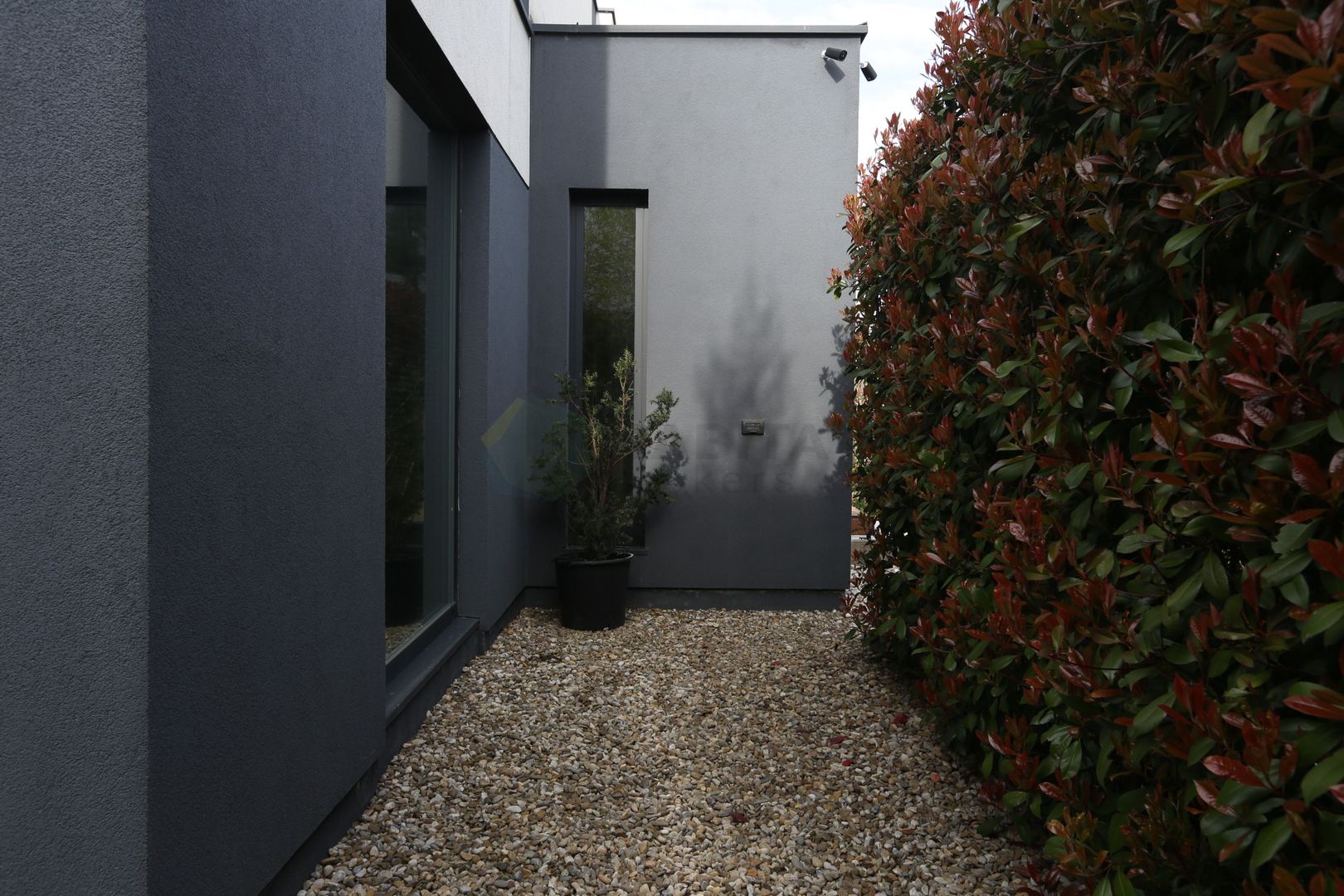 Eleganță pură într-un ansamblu exclusivist – Vilă complet mobilată AMBER GARDEN - Poză 5