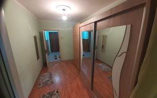 APARTAMENT 3 CAMERE ETAJ 2 ROTUNDA  CAMPULUNG - Poză 1