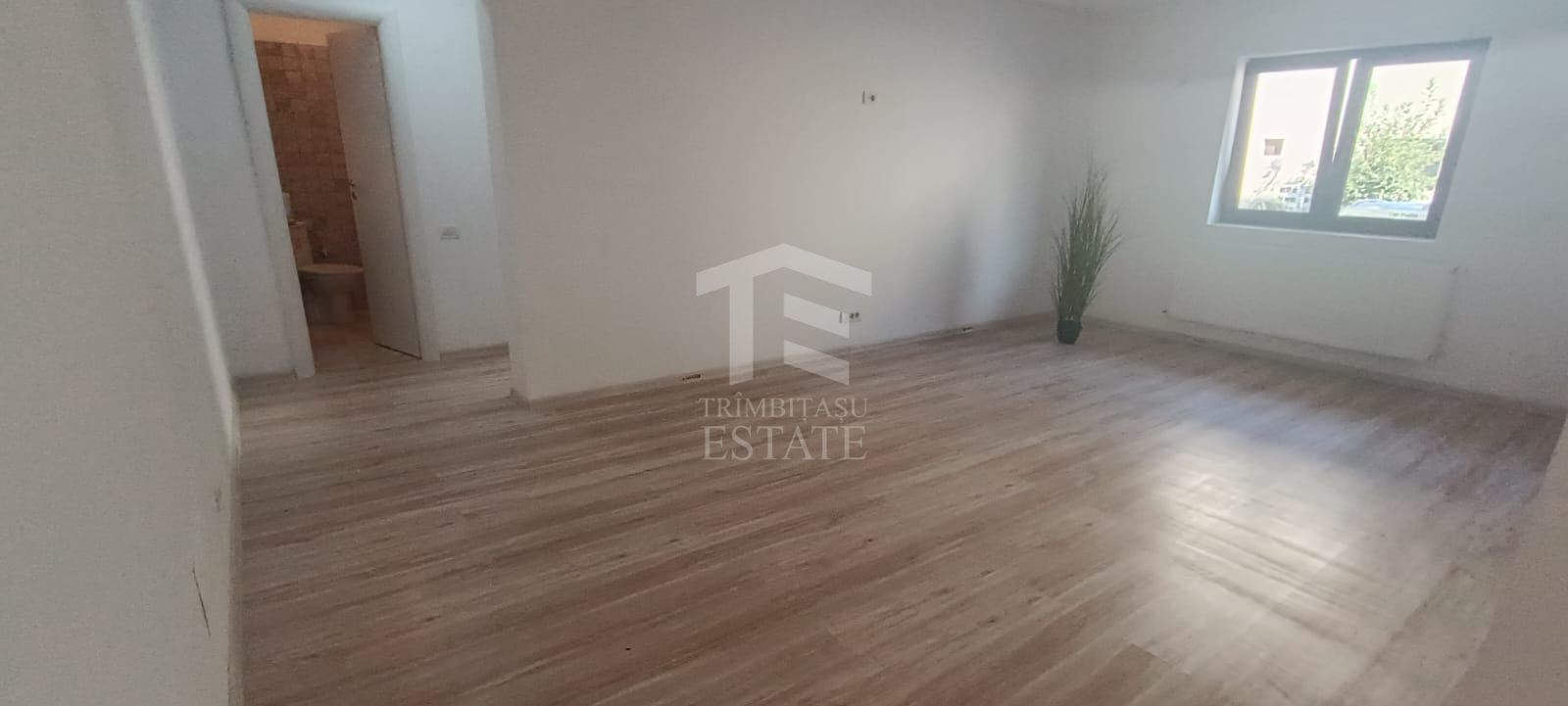 OCAZIE! Cel mai SPATIOS ap.  2 cam. + PARCARE ! Prelungirea Ghencea ! - Poză 1