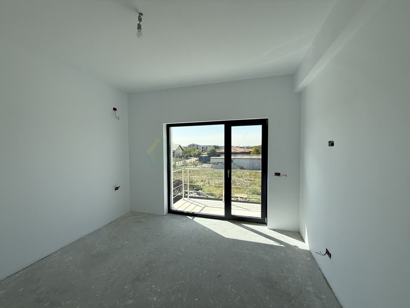 Vila 5 camere Tunari langa Cosmopolis - Poză 14
