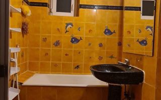 De vanzare apartament cu 2 camere, central, Bloc BR, et. 2, 76.000 euro - Poză 8