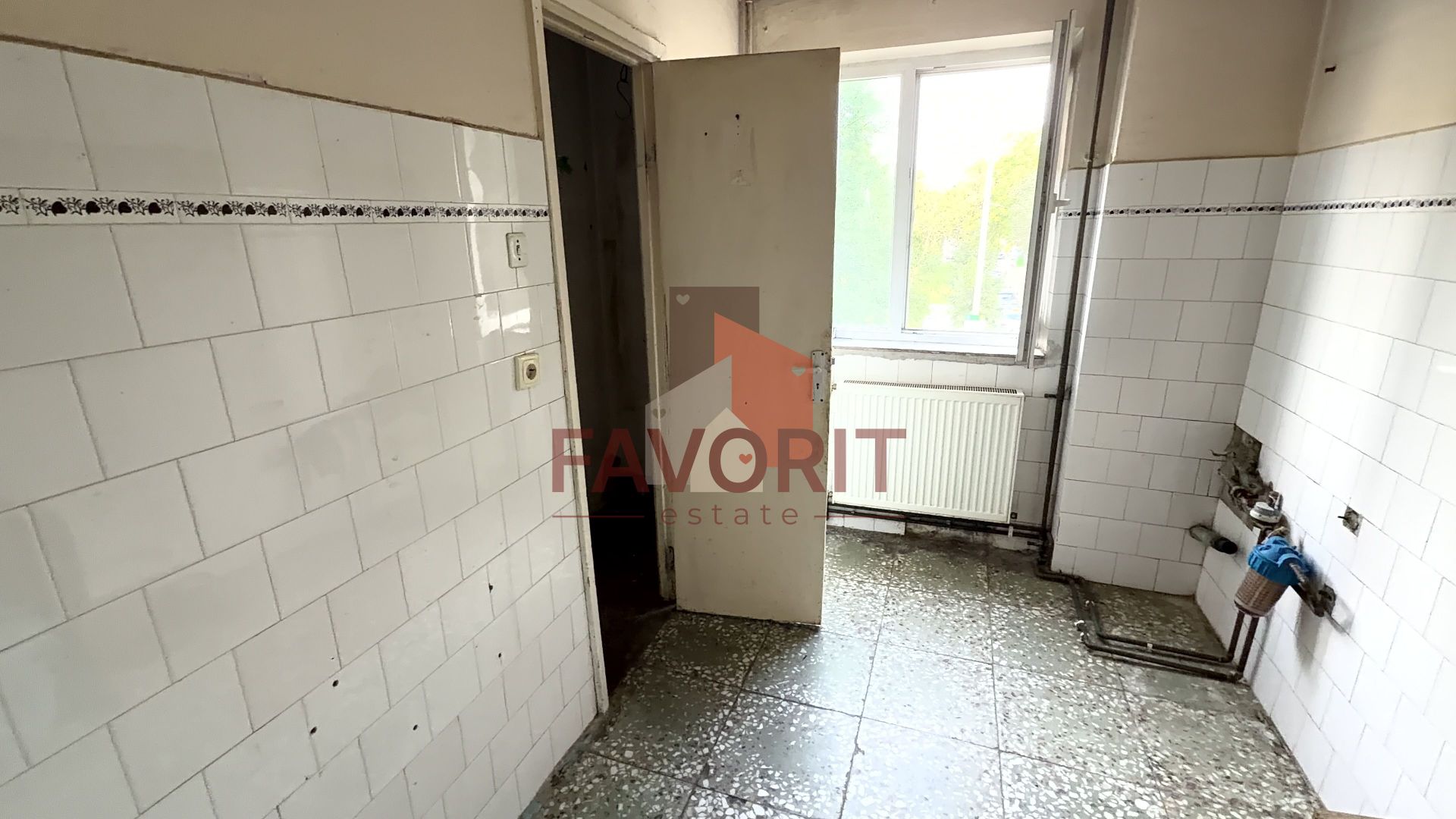 Etaj 1. Centrala termica proprie. Boxa in CF - Poză 7