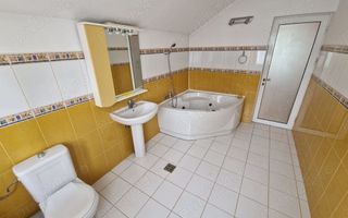 Persoana fizica vand vila zona Bucium - Poză 6