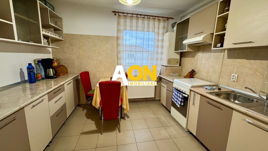 Apartament 3 Camere de Inchiriat Strada Closca - Poză 4