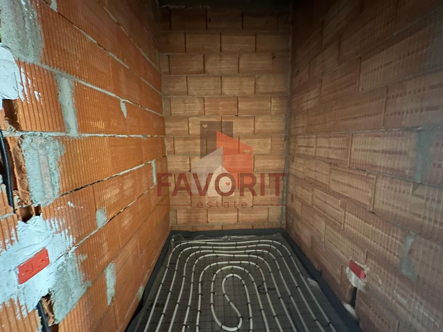 3 camere | 83 mp | Gradina proprie 50 mp | Bloc nou | dressing | 2 bai - Poză 11