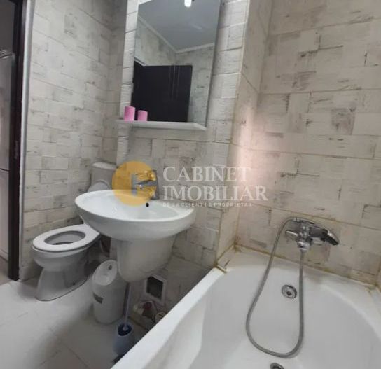 2 camere - PODUL DE FIER - decomandat - 50mp - etaj intermediar - Poză 2