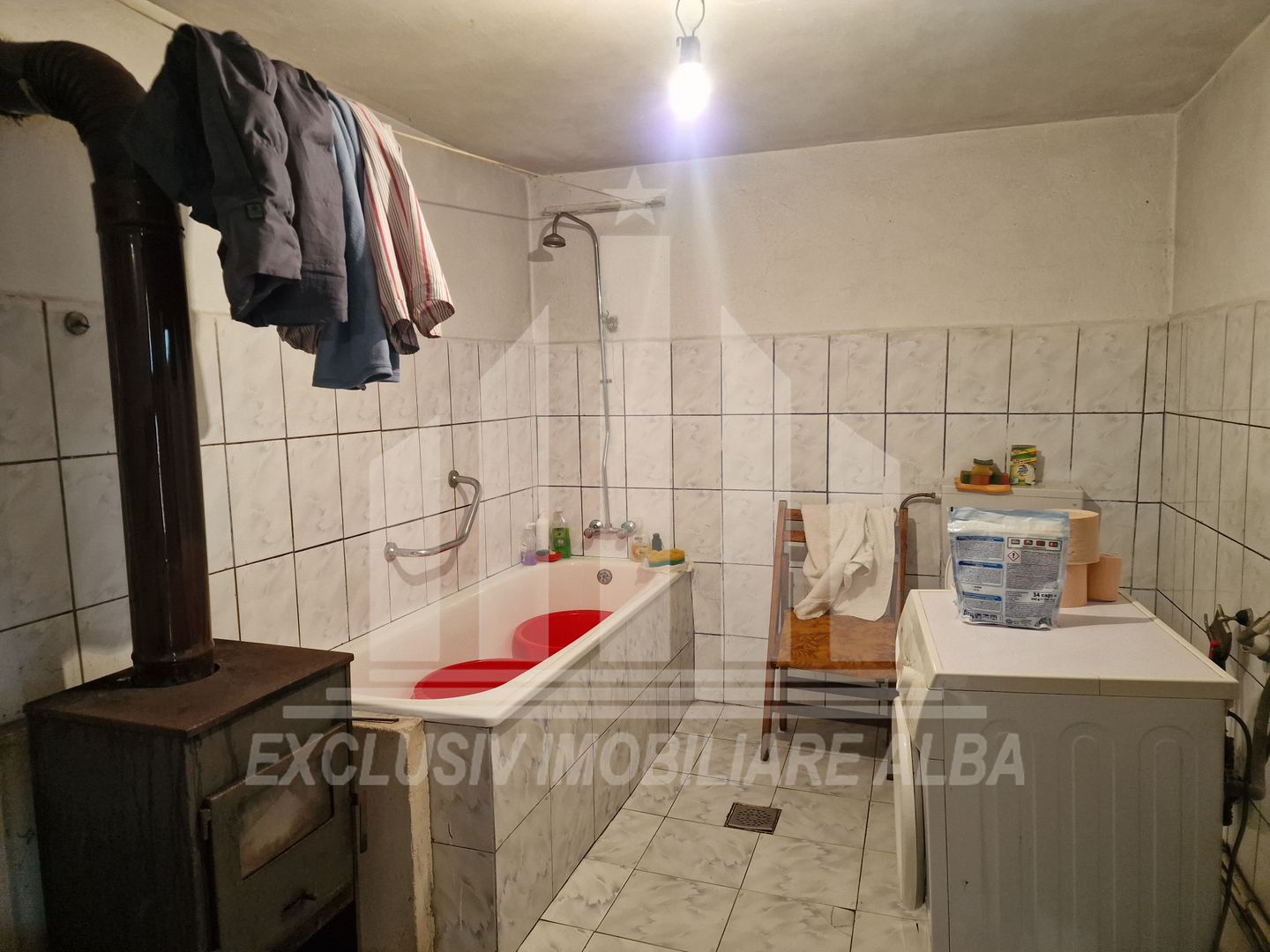 Casa de vanzare | 100 mp | 1048 mp teren | Ciugud - Poză 5