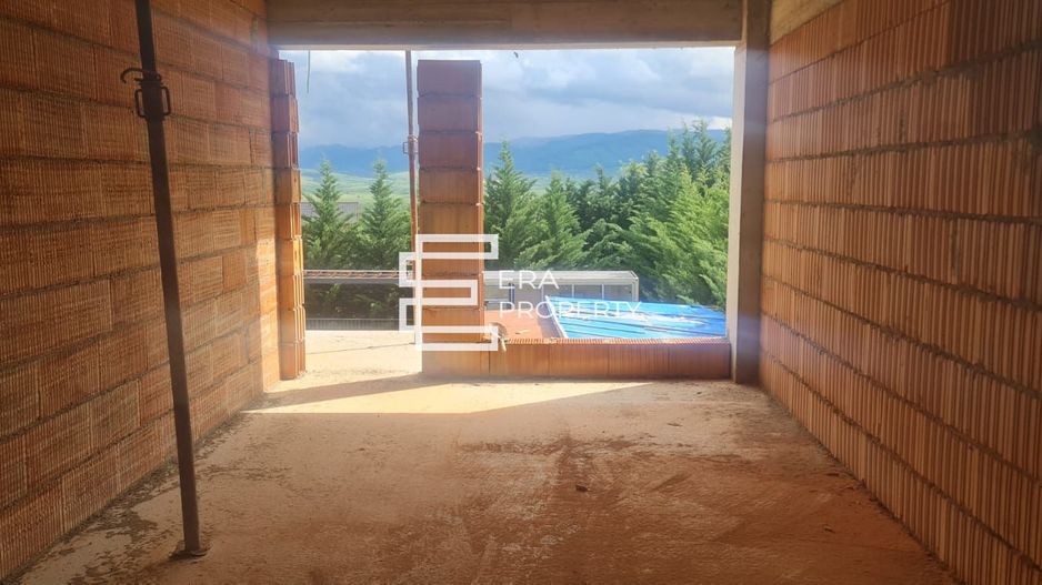 Apartament 3 camere + gradina 50 mp, la cheie , Cristian - Poză 3