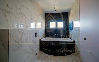 Năvodari - Casă exclusivistă cu ponton privat – Primul rând la lac - Poză 29