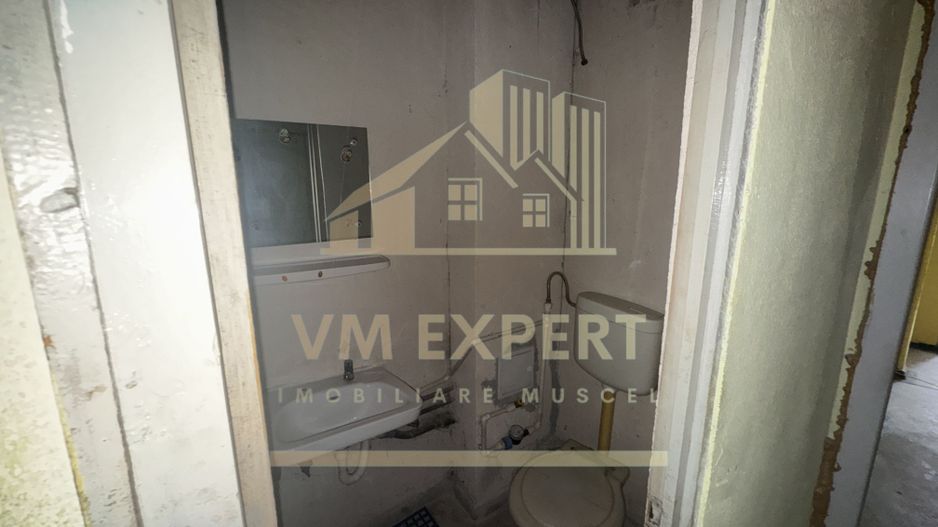 APARTAMENT 3 CAMERE ETAJ 2 CAMPULUNG CARTIER GRADISTE - Poză 9