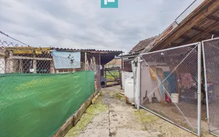 Casă 2 corpuri și 5 camere ultracentral în Curtici - Poză 16