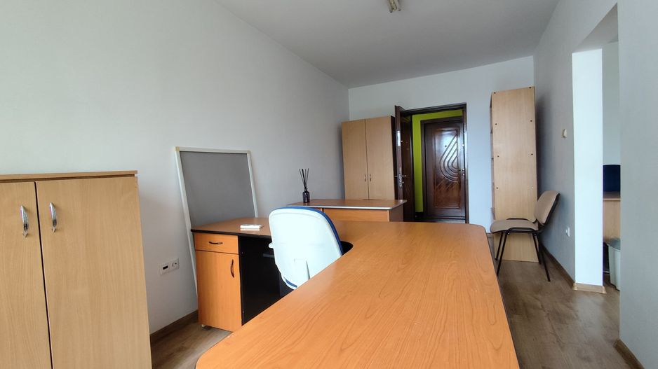 Spatii de birouri cu 1 - 2 incaperi situat pe Calea Borsului, Oradea - Poză 12