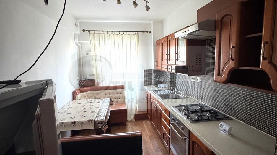 Apartament 3 camere – zona Nicolina(prima stație după Podul Ros) - Poză 6