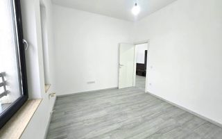 De vânzare apartament 3 camere, centru Satu Mare - Poză 3