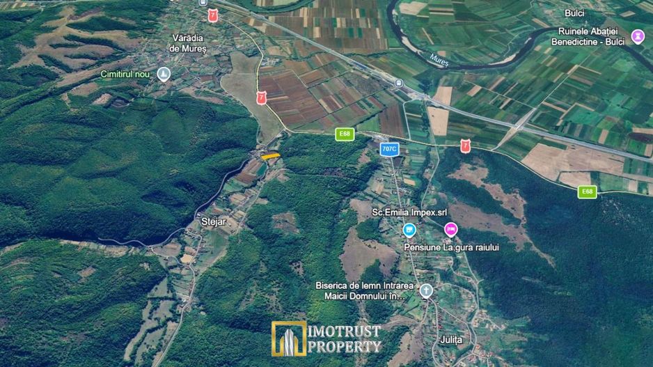 Teren cu acces la râu în Stejar – ideal pentru cabane sau retreat - Poză 9