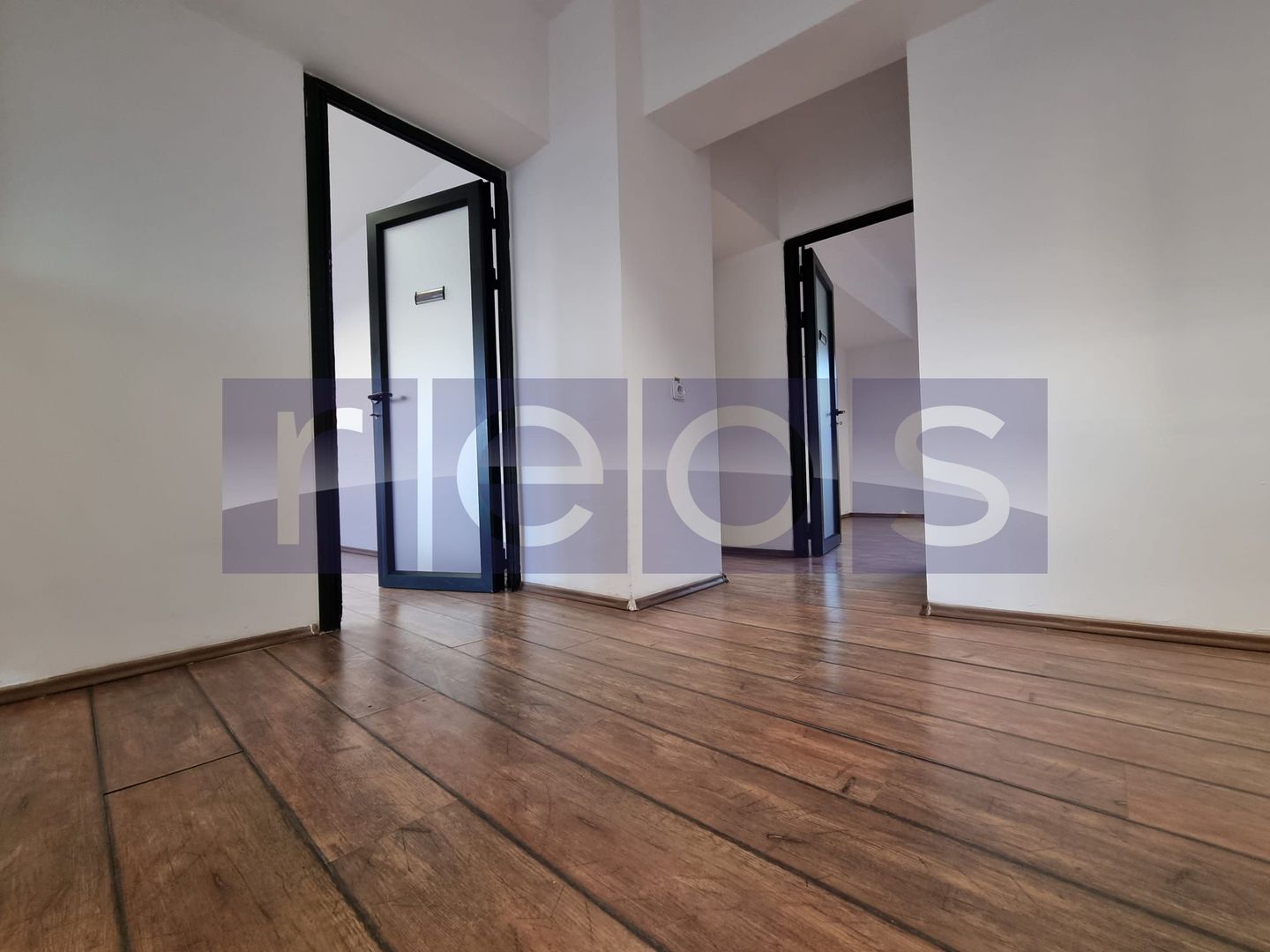 VANZARE SPATIU COMERCIAL | 15 CAMERE | ZONA UNIRII - Poză 25