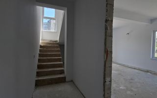 Duplex cu 5 camere cu regim de inaltime  P+E+M - Poză 4