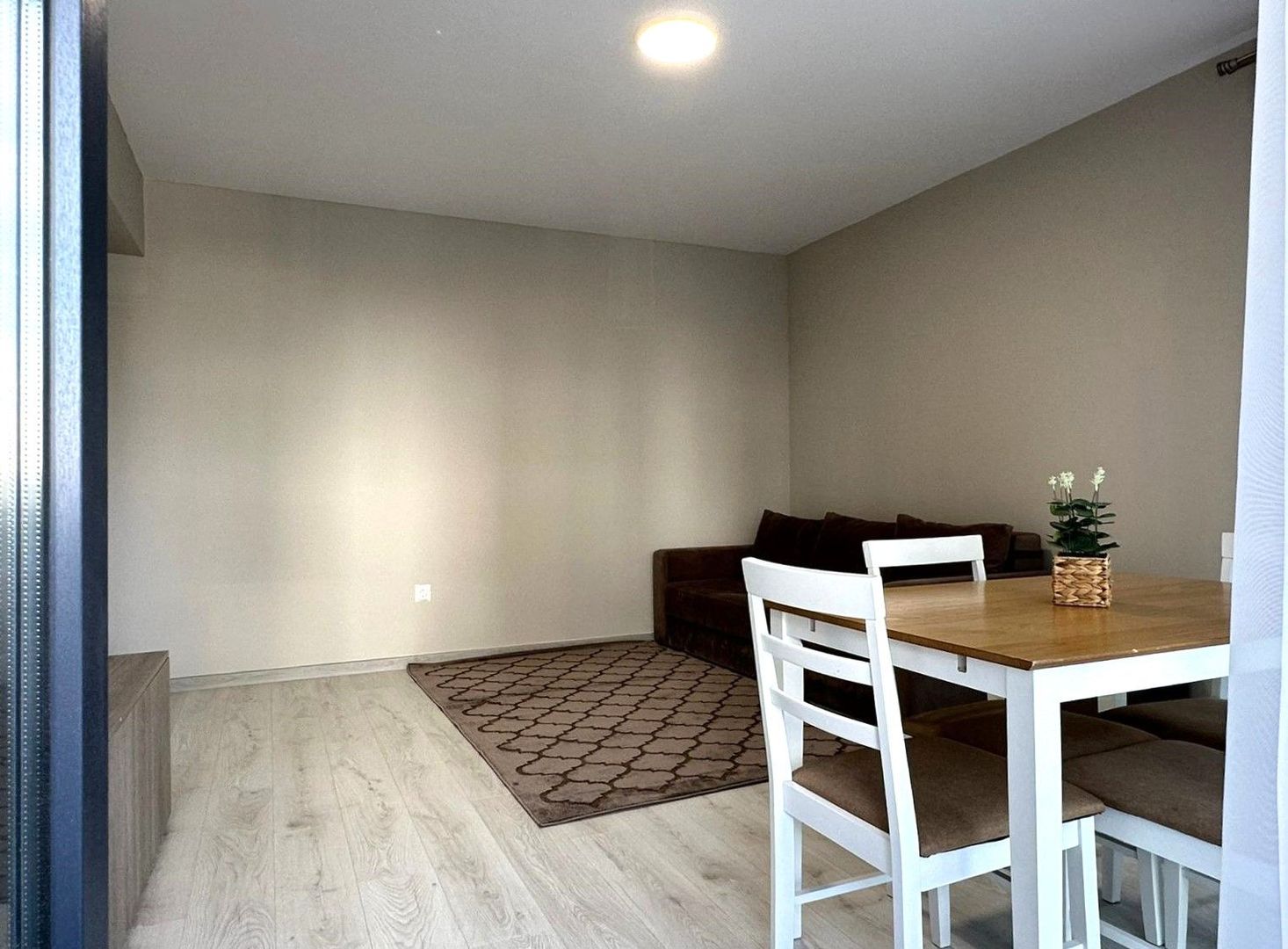 Vanzare apartament nou mobilat cu parcare si boxa Avantgarden 3 - Poză 9