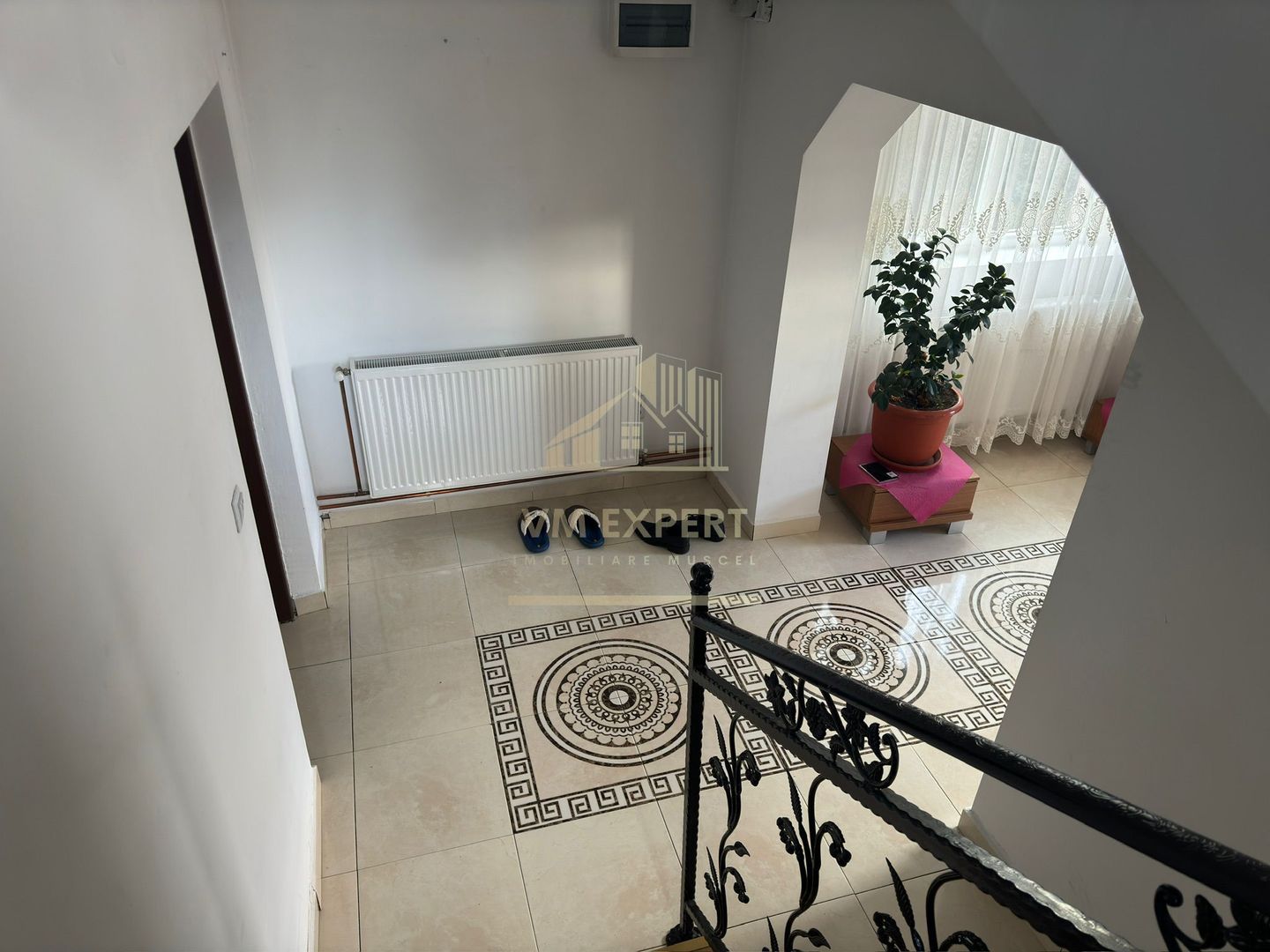 VILA 5 CAMERE TEREN 1200 MP, LAZARESTI (SCHITU GOLESTI) - Poză 4