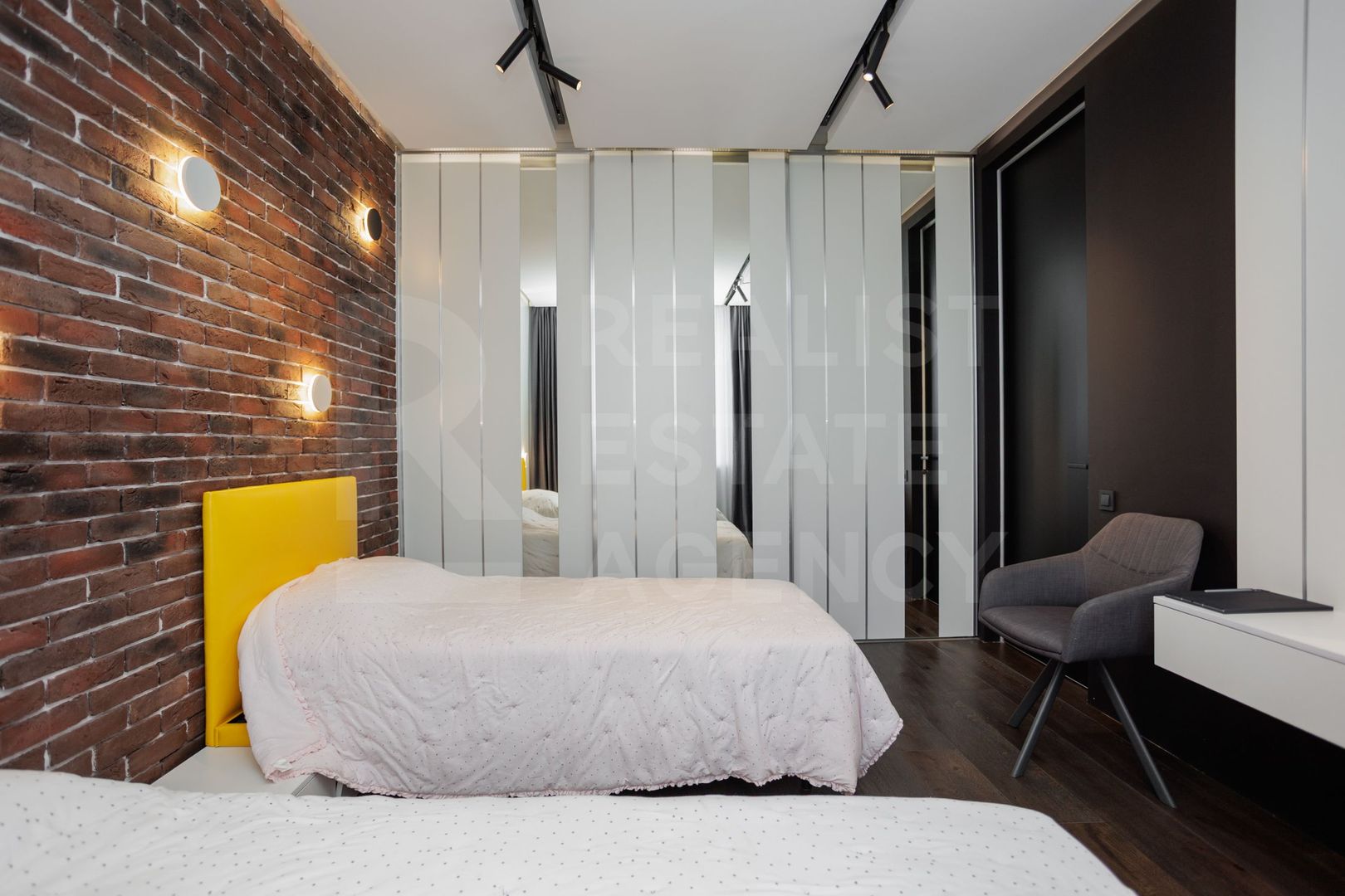 Apartament Loft-Modern de 78,4 mp cu vedere spre Parcul „La Izvor” - Poză 10