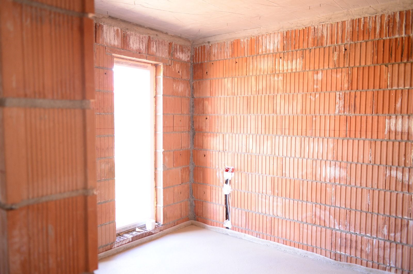 Sanandrei, Duplex pe PArter , 3 Dormitoare, 2 bai, Dresing, Perete Dublu - Poză 15