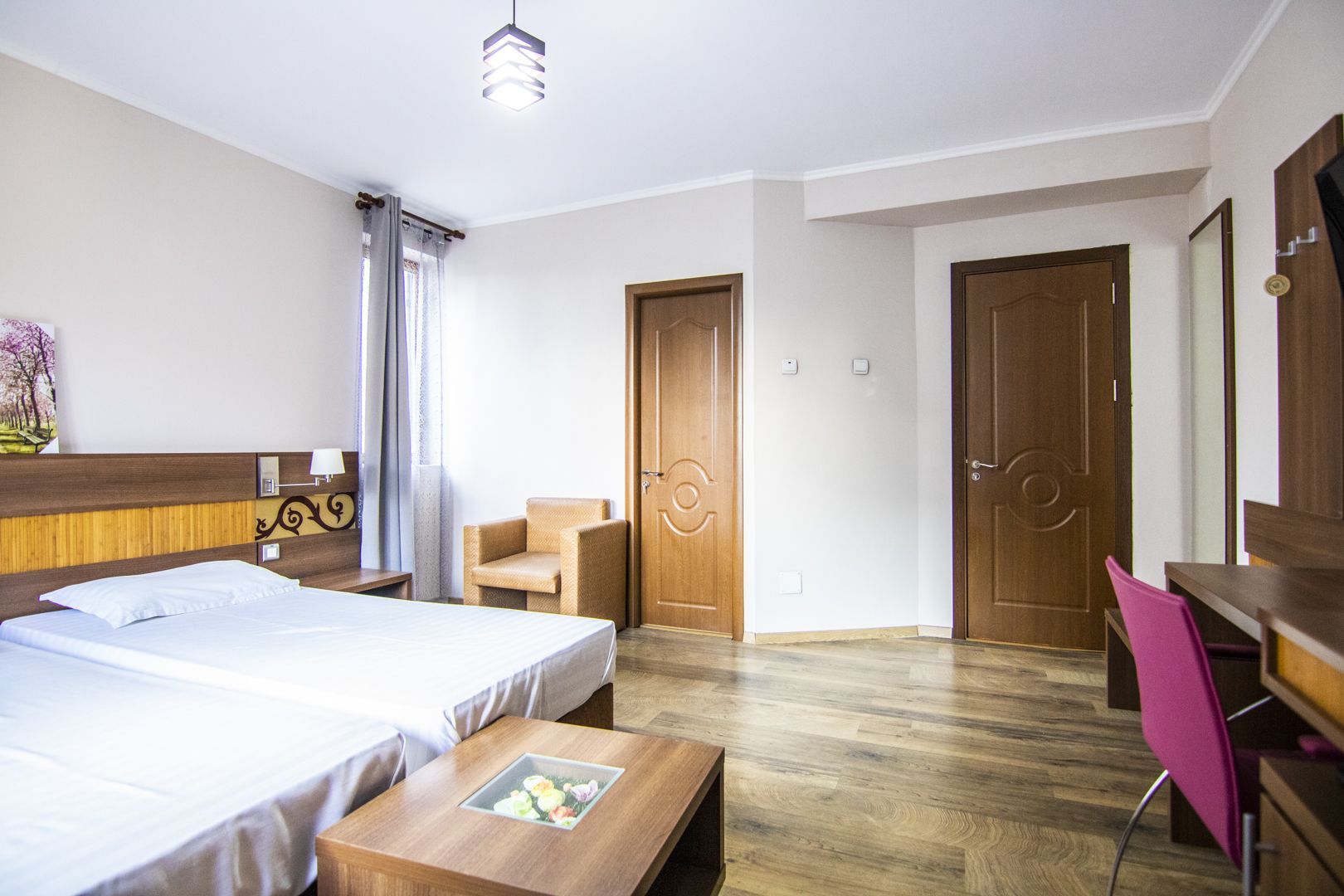 Apartament 2 cam., in Casa/Vila, etaj 1, metrou 10 min, 81 mp, 2 bai! - Poză 4