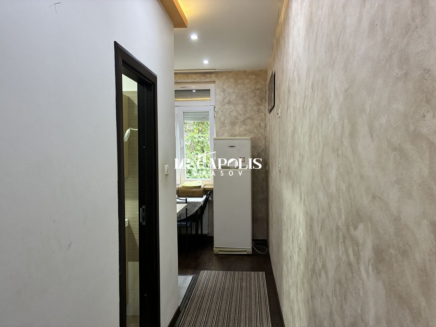 Garsonieră / Brașovul vechi / Perfectă pentru studenți - Poză 3