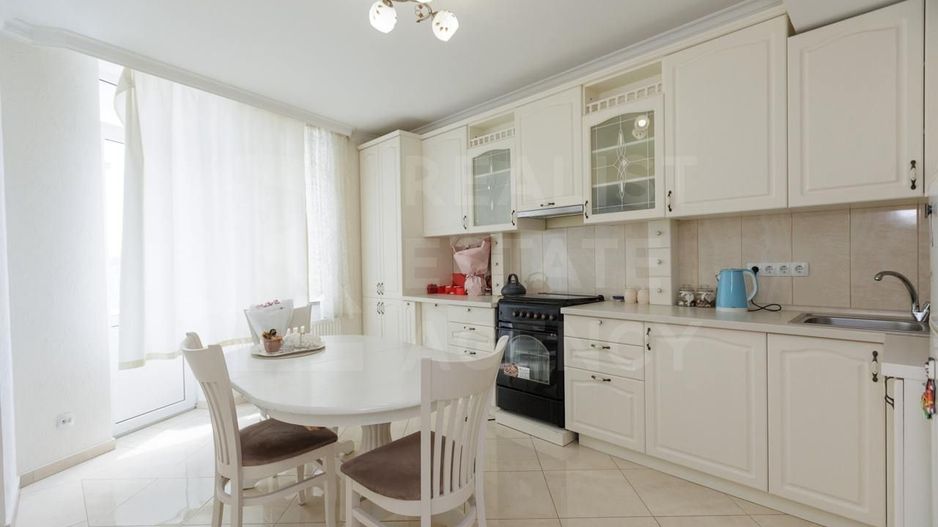 Vânzare, apartament, 2 camere , str. Alba Iulia, Buiucani - Poză 1