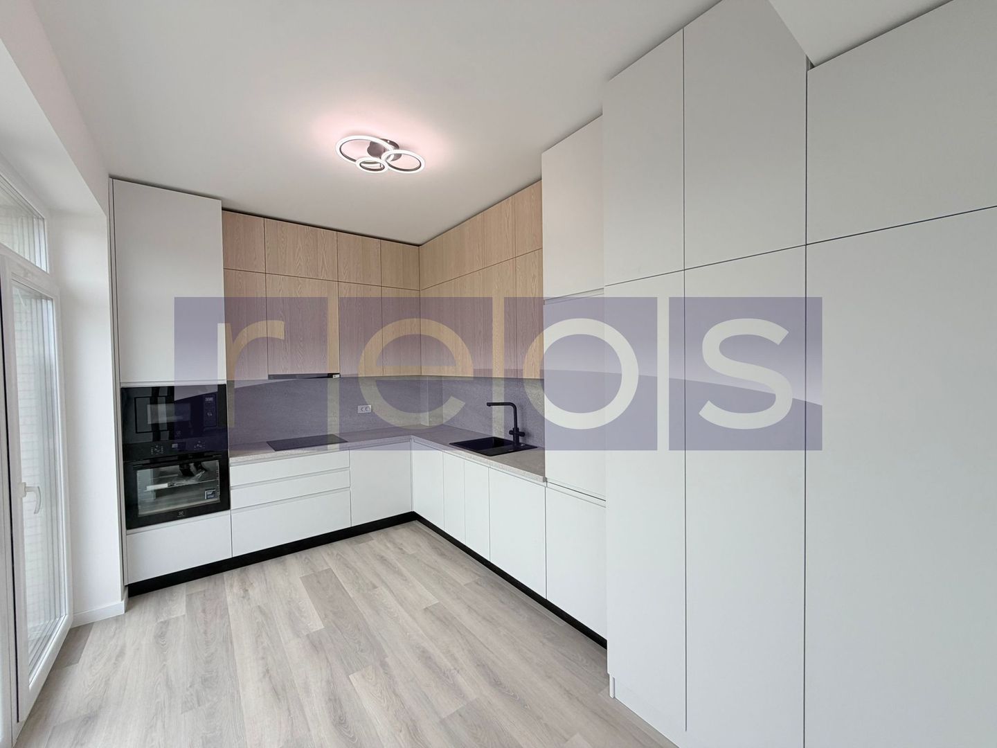 VANZARE APARTAMENT 3 CAMERE | MOBILAT SI UTILAT LUX | PARCARE | PIPERA - Poză 8