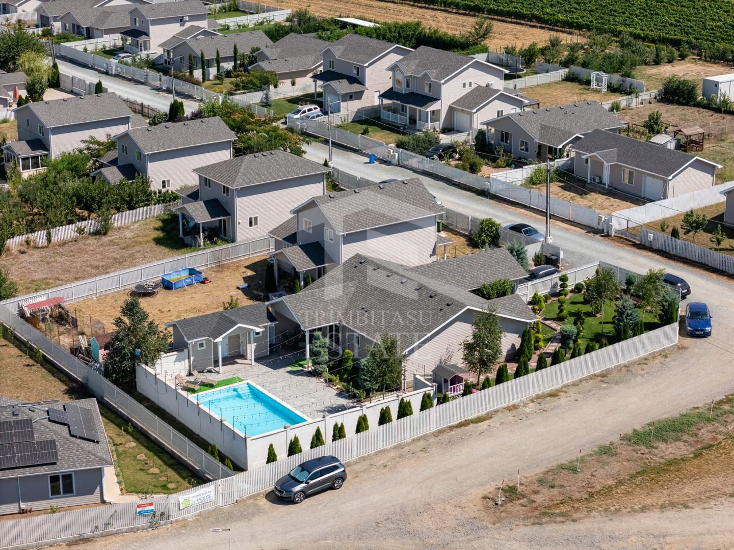 Casa spectaculoasa | Stil autentic canadian | 795 mp Teren - Poză 23