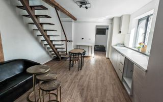 Corp de casa,str Carpatilor intrare in Racadau,P+E,4 camere,gradina. - Poză 1